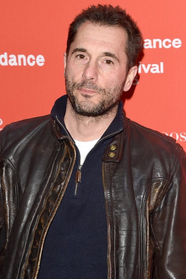 et billede af Luke Daniels