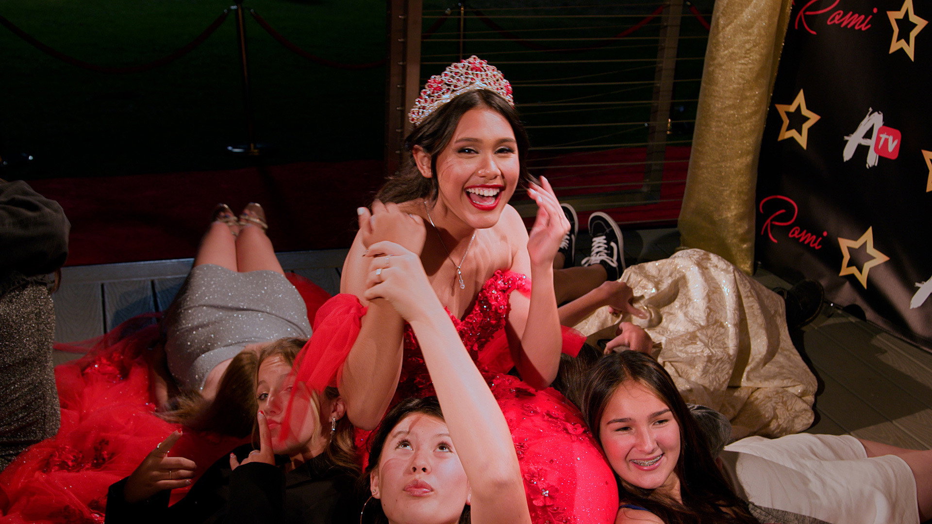 My Dream Quinceañera S01E08 backdrop