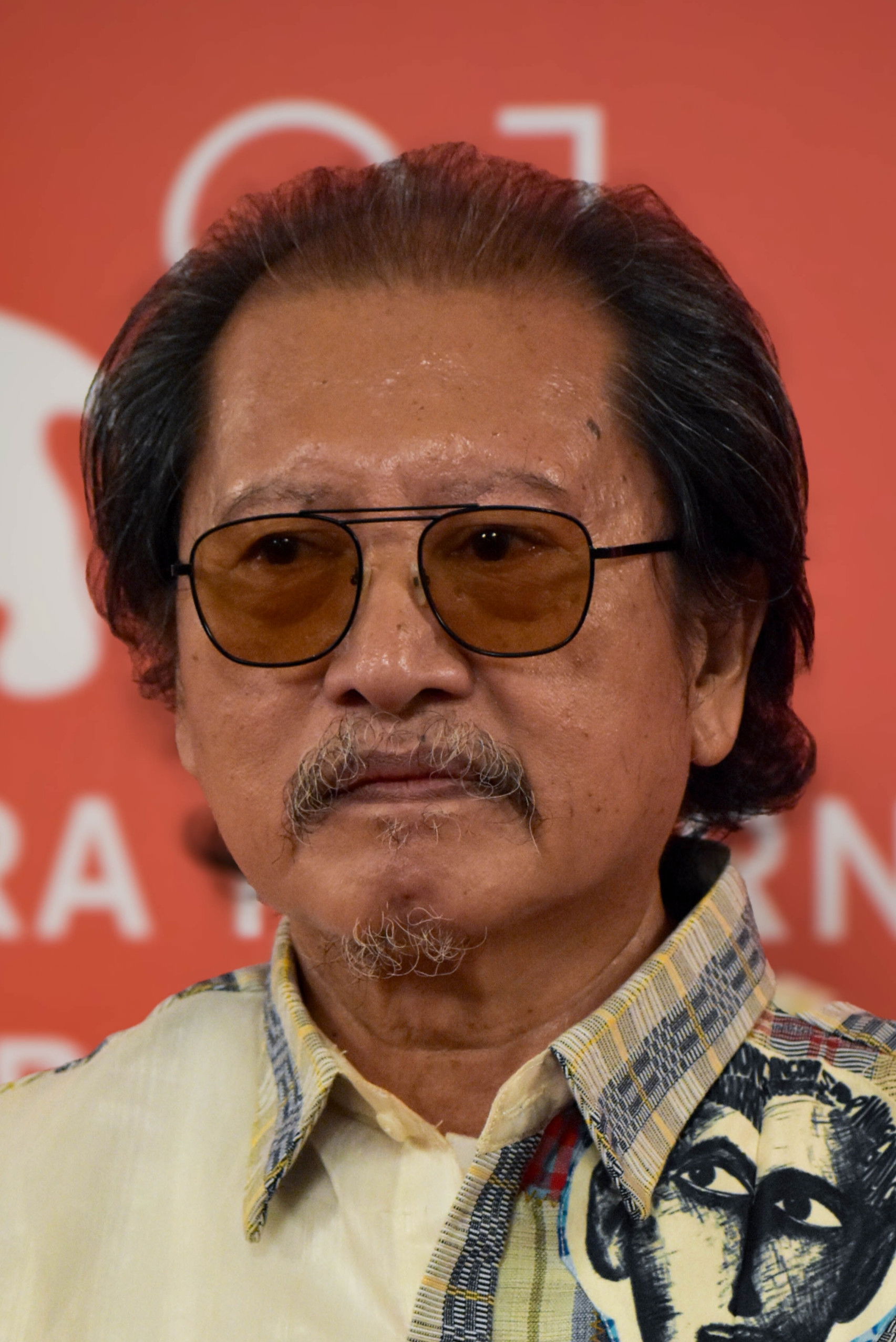 et billede af Ronnie Lazaro