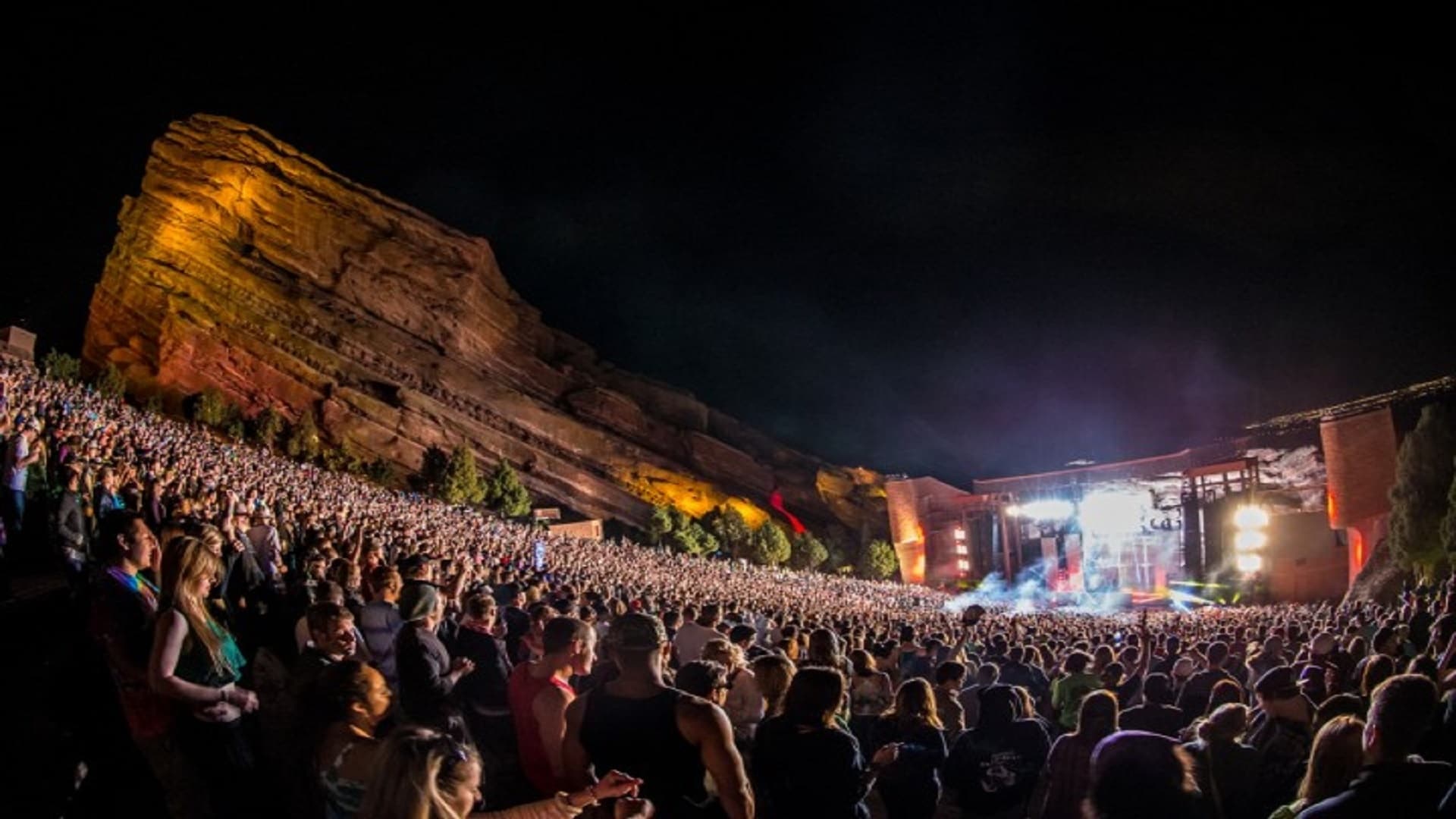 The Moody Blues - A Night at Red Rocks (2002)