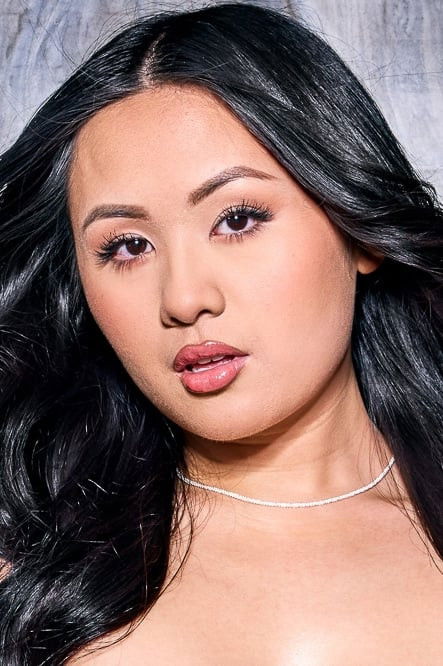 et billede af Phoebe Kalib