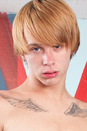 et billede af Elliot Andrews