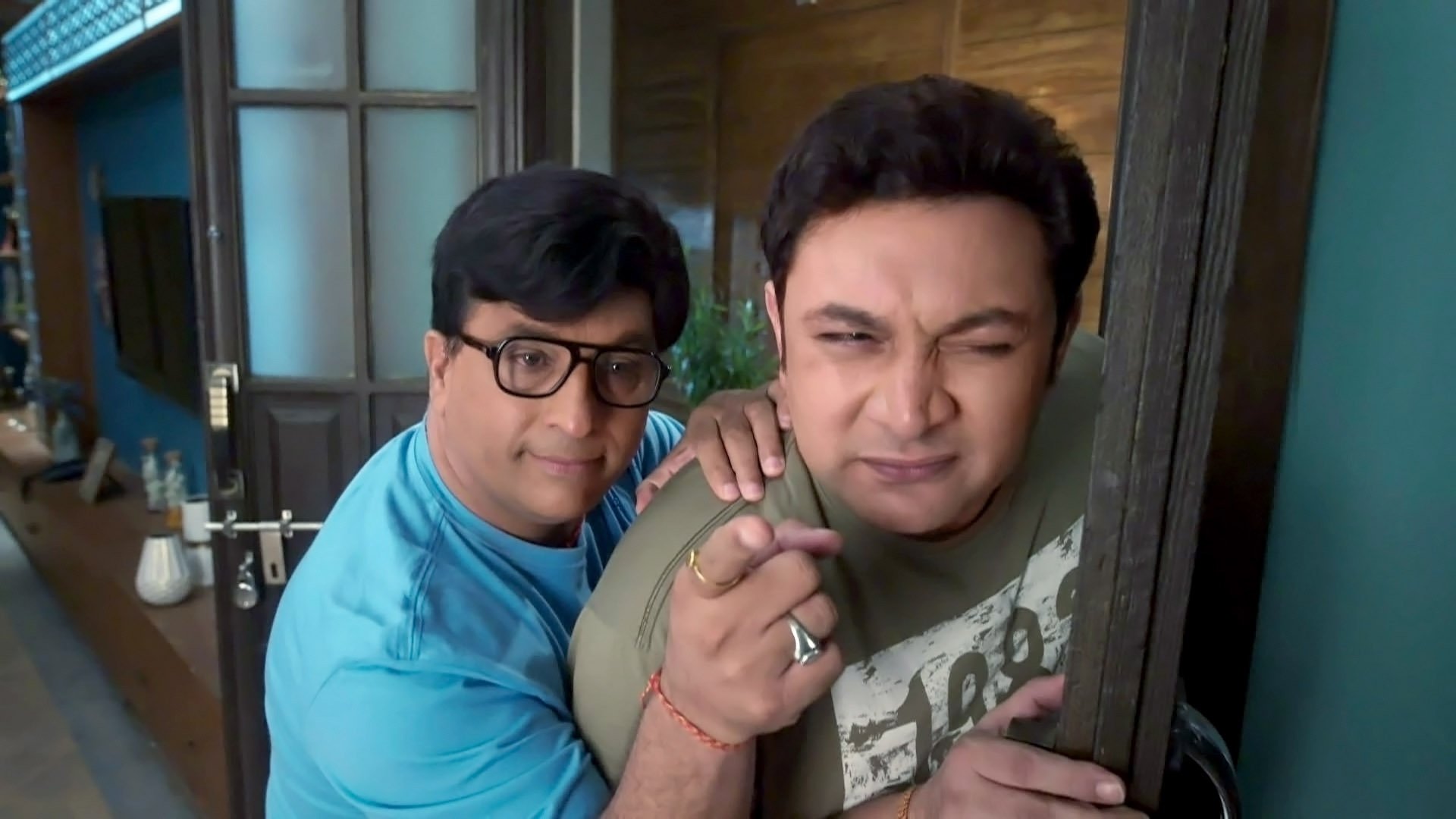 Thumbnail for Sanam Volunteers to Help Season 1 Episode 32