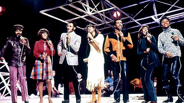 Thumbnail for TOTP2 at Christmas (4) Season 0 Episode 10