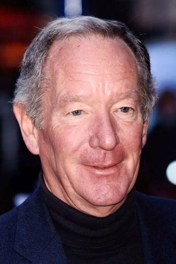 et billede af Michael Buerk