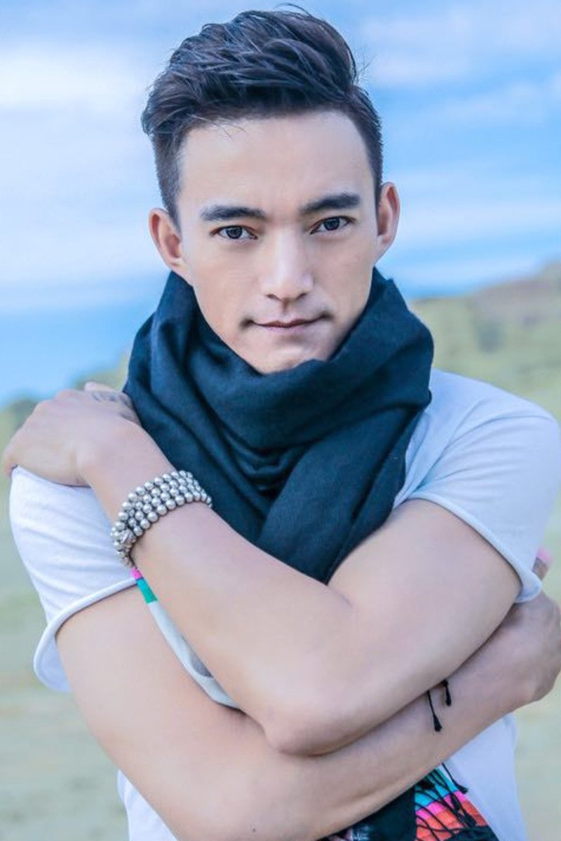 et billede af Rong Erjia