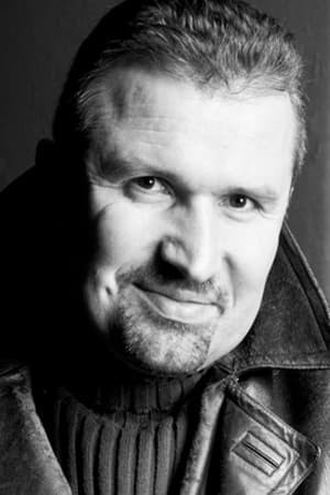 et billede af Julian Mere