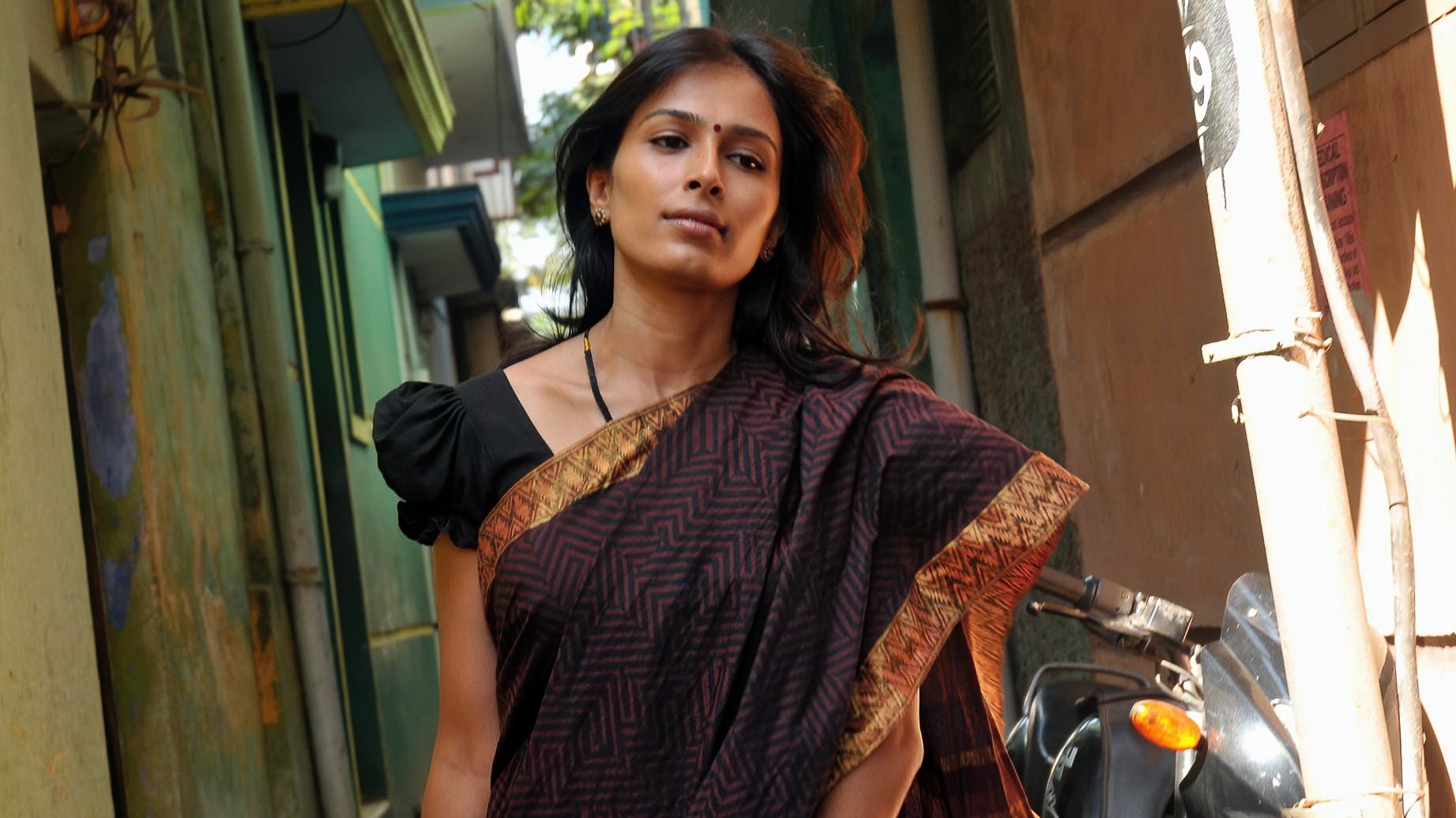 Aaranya Kaandam (2011)
