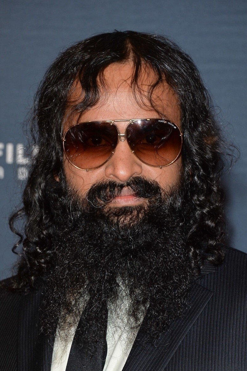 et billede af Suresh John