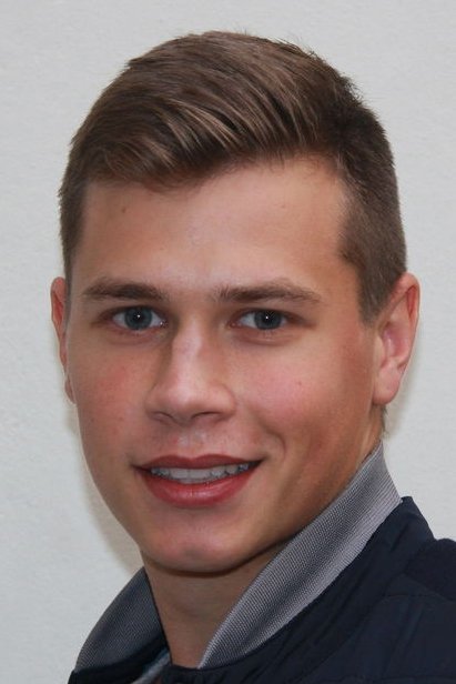 Robin Reichelt as Paul