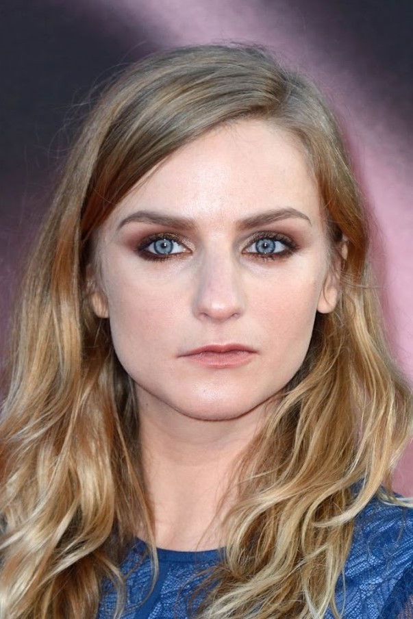 Faye Marsay Profile Images — The