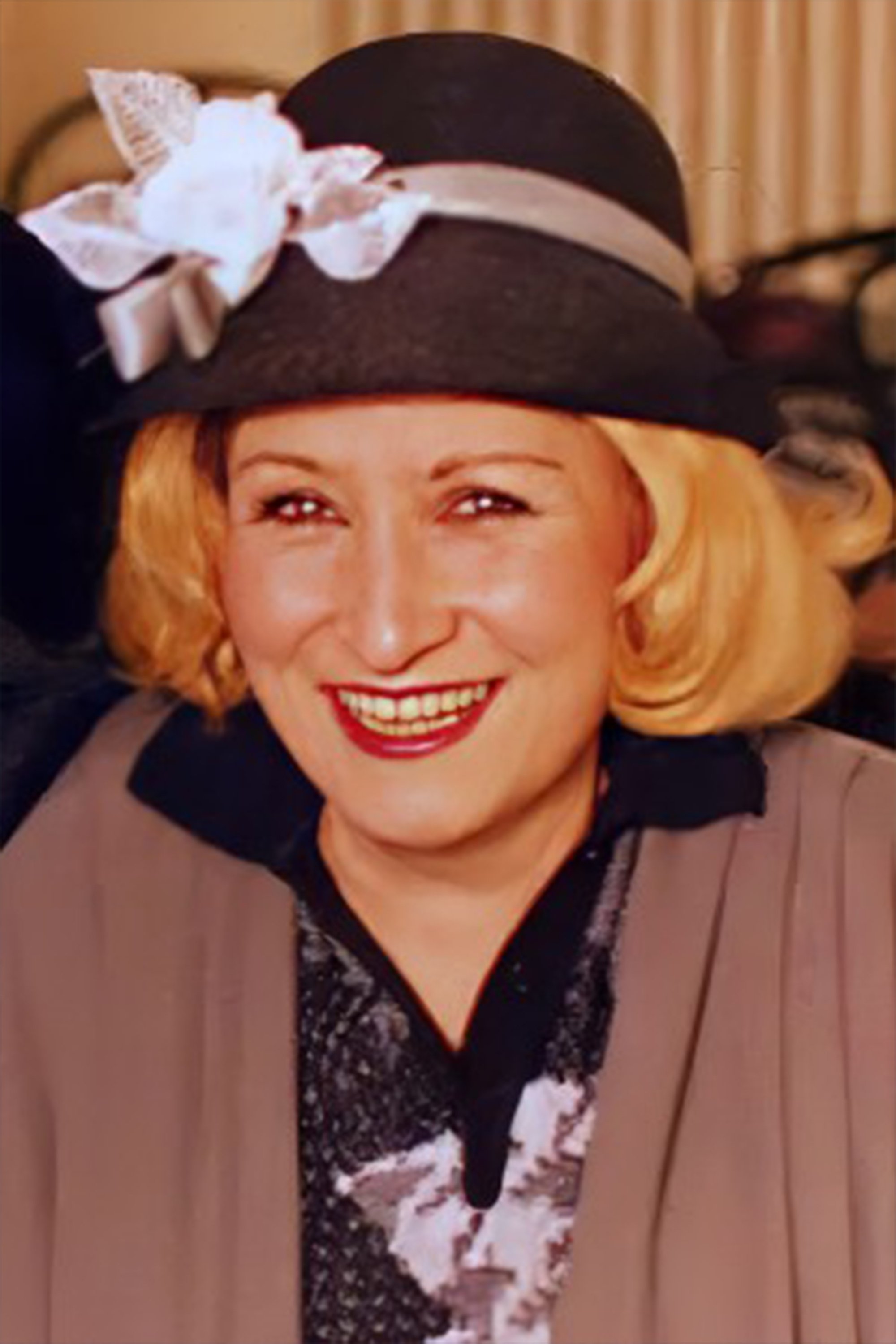 Leman Çıdamlı's picture in the cast