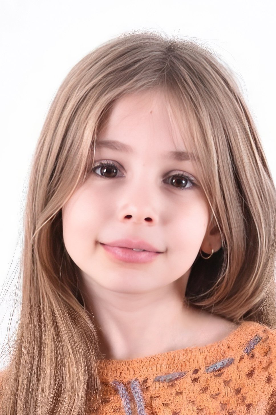 et billede af Azra Aksu