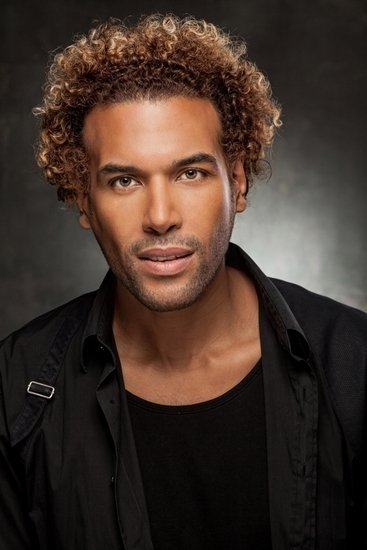 et billede af Ilan Evans