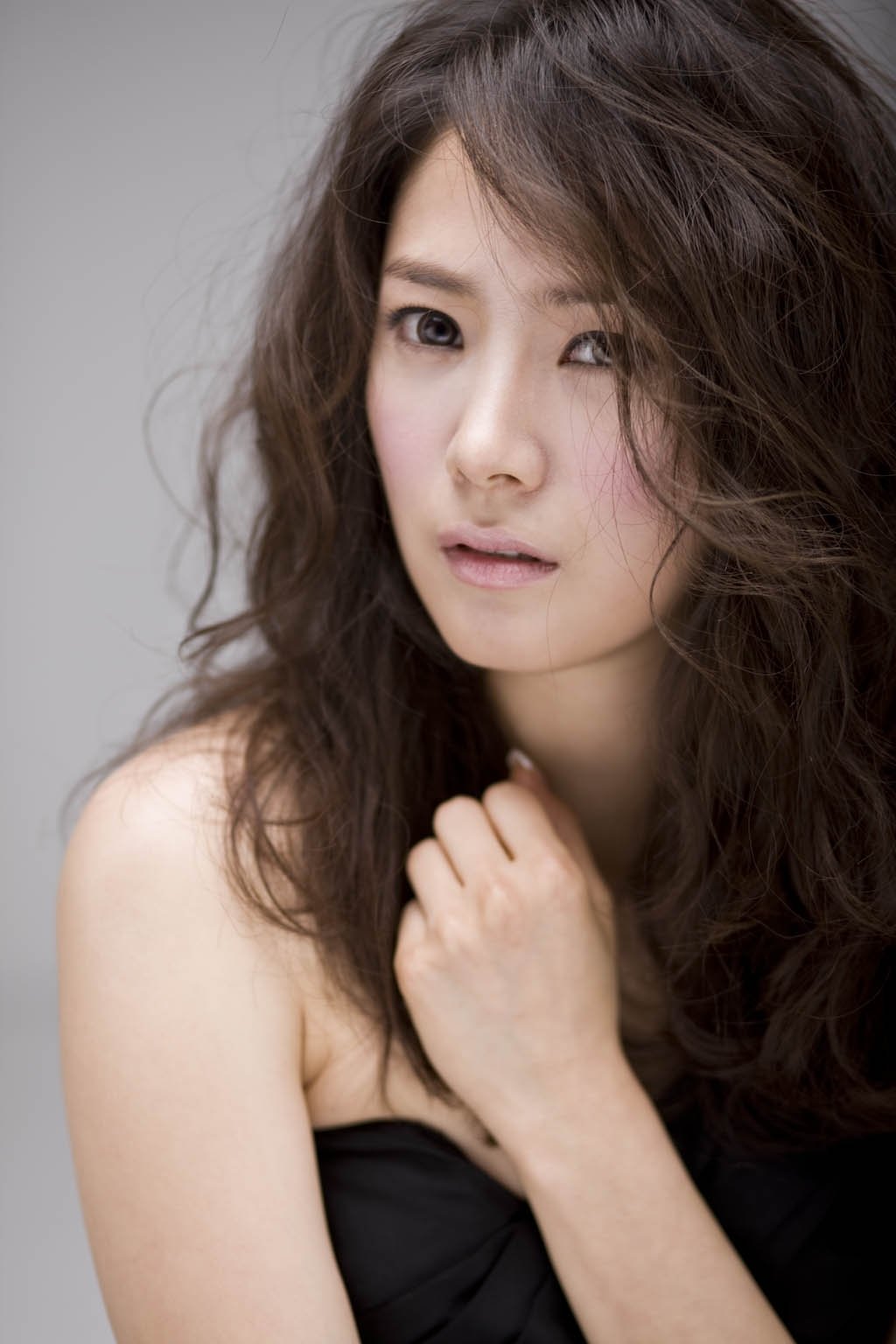 Yoo Ha-na's picture in the cast