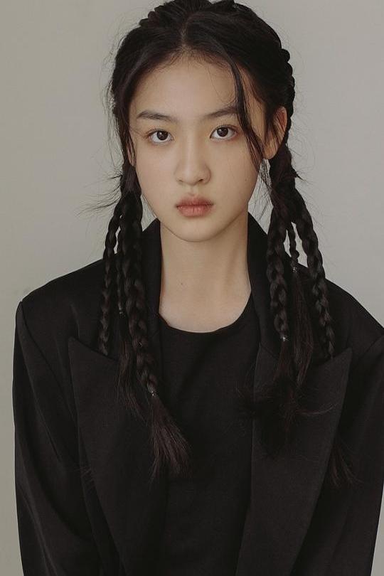 Liu Yiran's picture in the cast