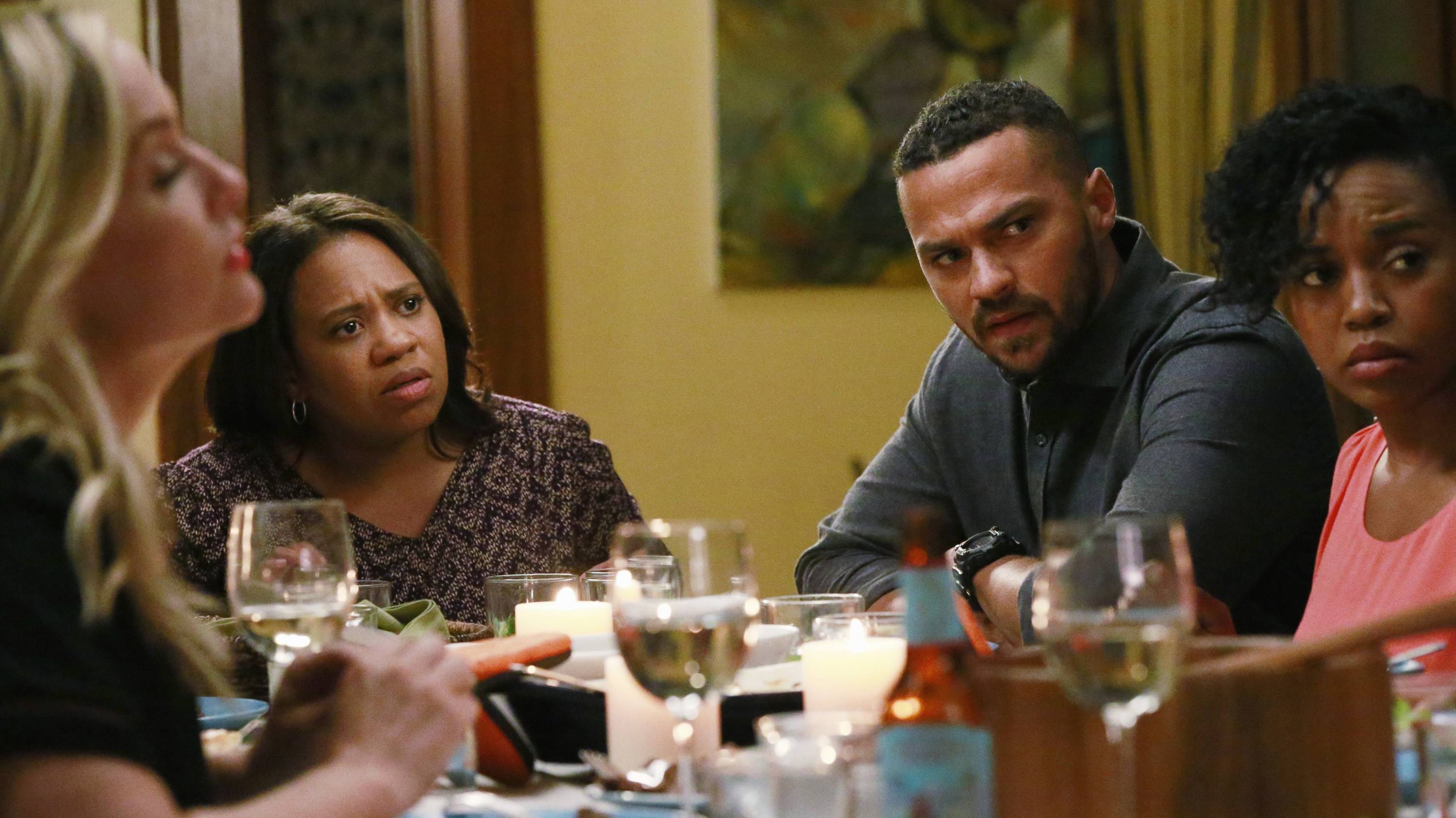 Grey's Anatomy - Season 12 Episode 5 : Guess Who's Coming to Dinner?