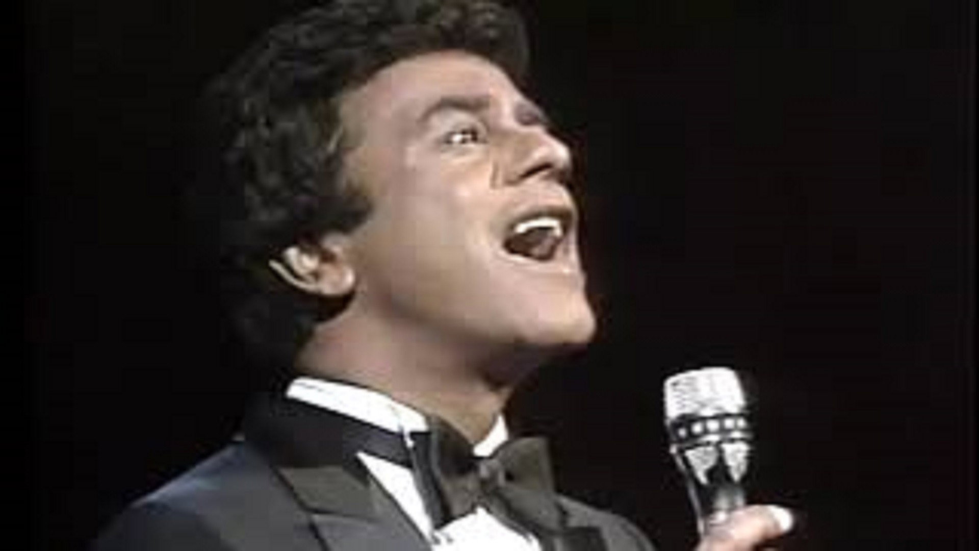 Johnny Mathis - Live in Chicago (1982) - Backdrops — The Movie Database ...