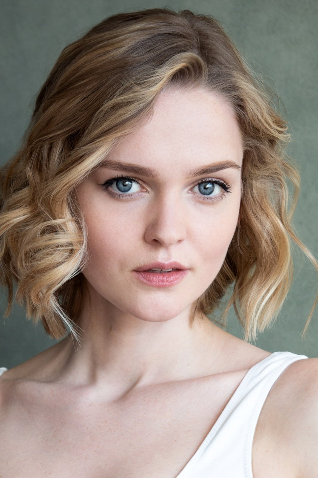 et billede af Hallea Jones