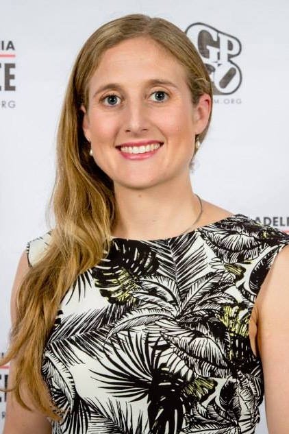 et billede af Megan Riakos