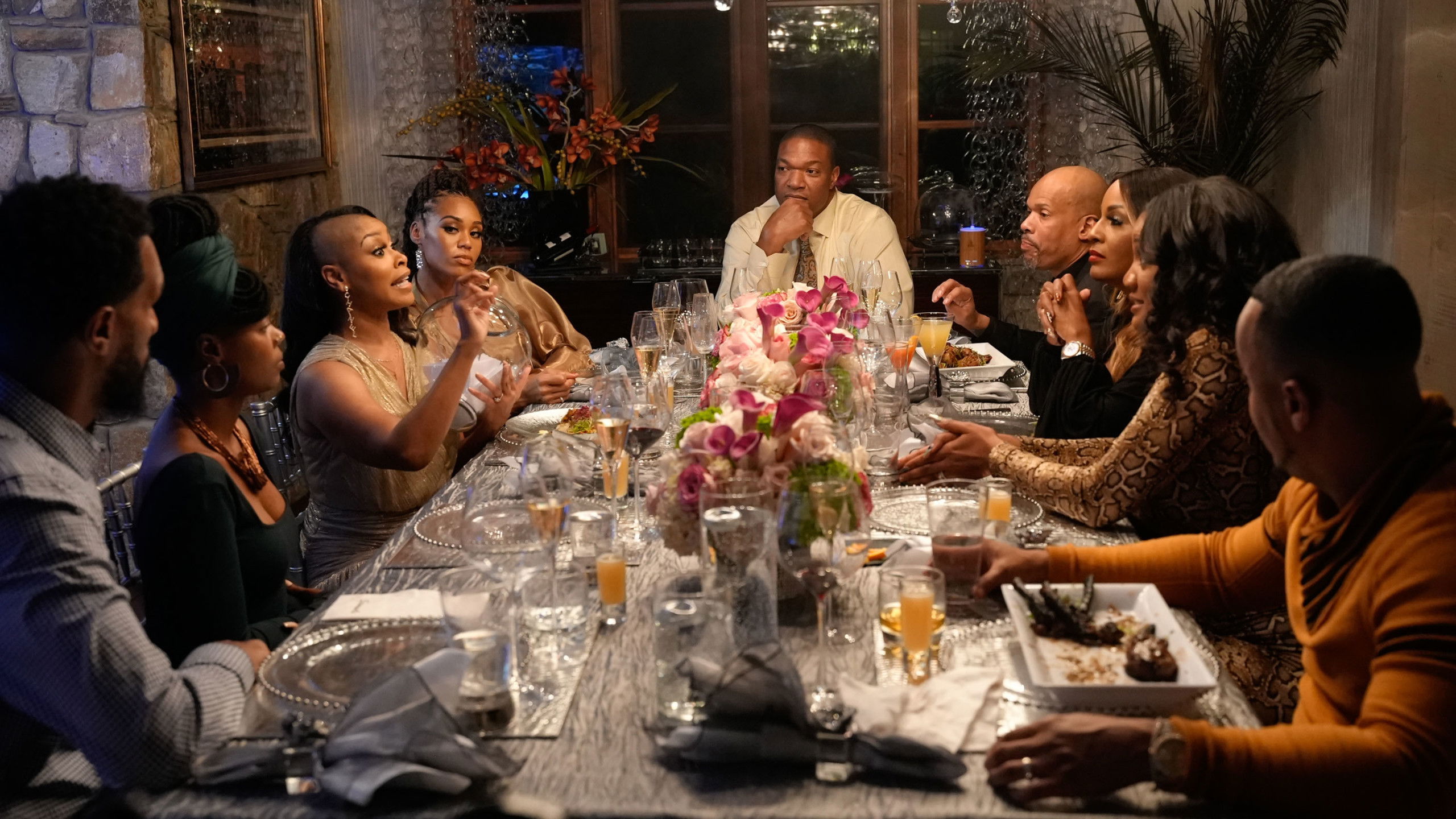 Love & Marriage: DC S01E02 backdrop