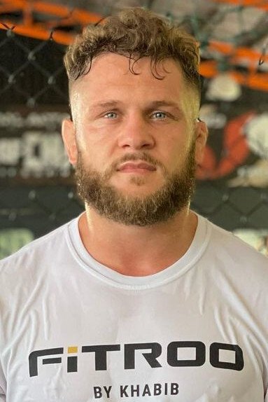 et billede af Rafael Fiziev