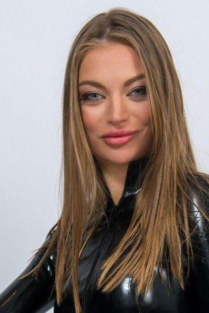 et billede af Dina Joy