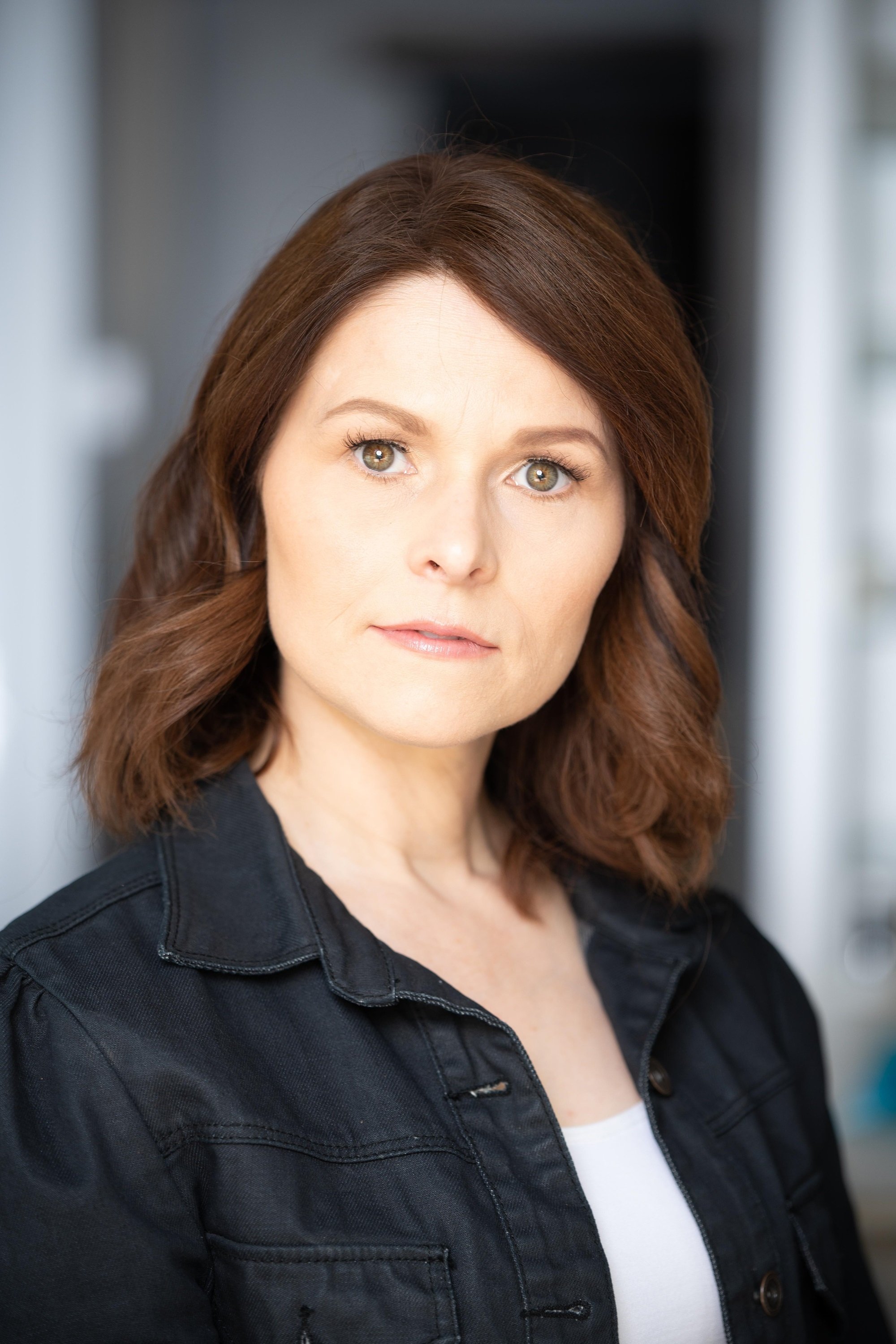 Jorjeana Marie as Leopold's Maid (uncredited)