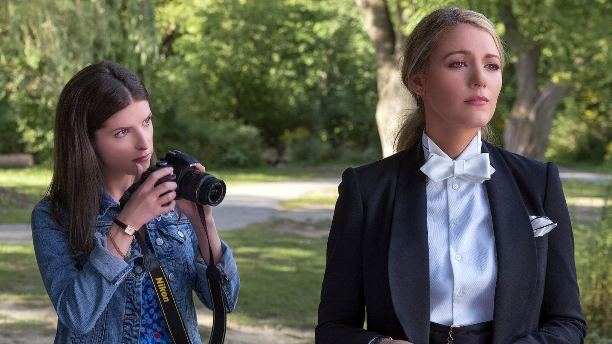 A Simple Favor BACKDROP