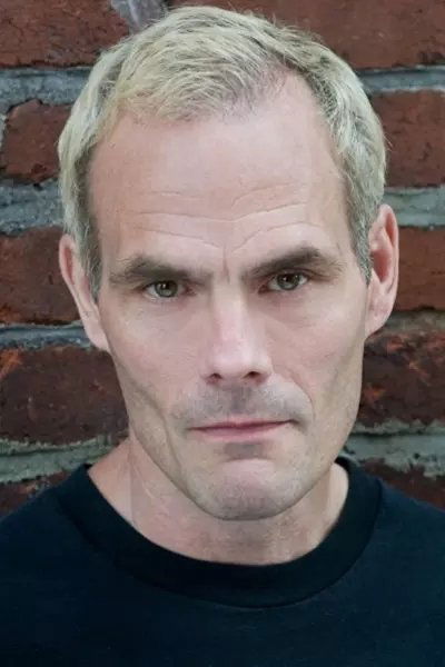 et billede af Chad Camilleri