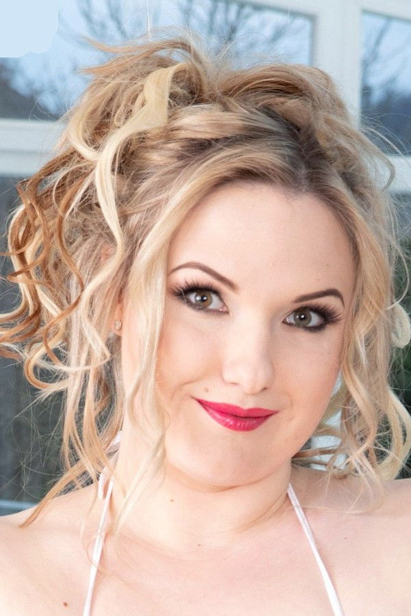 et billede af Kira Liv