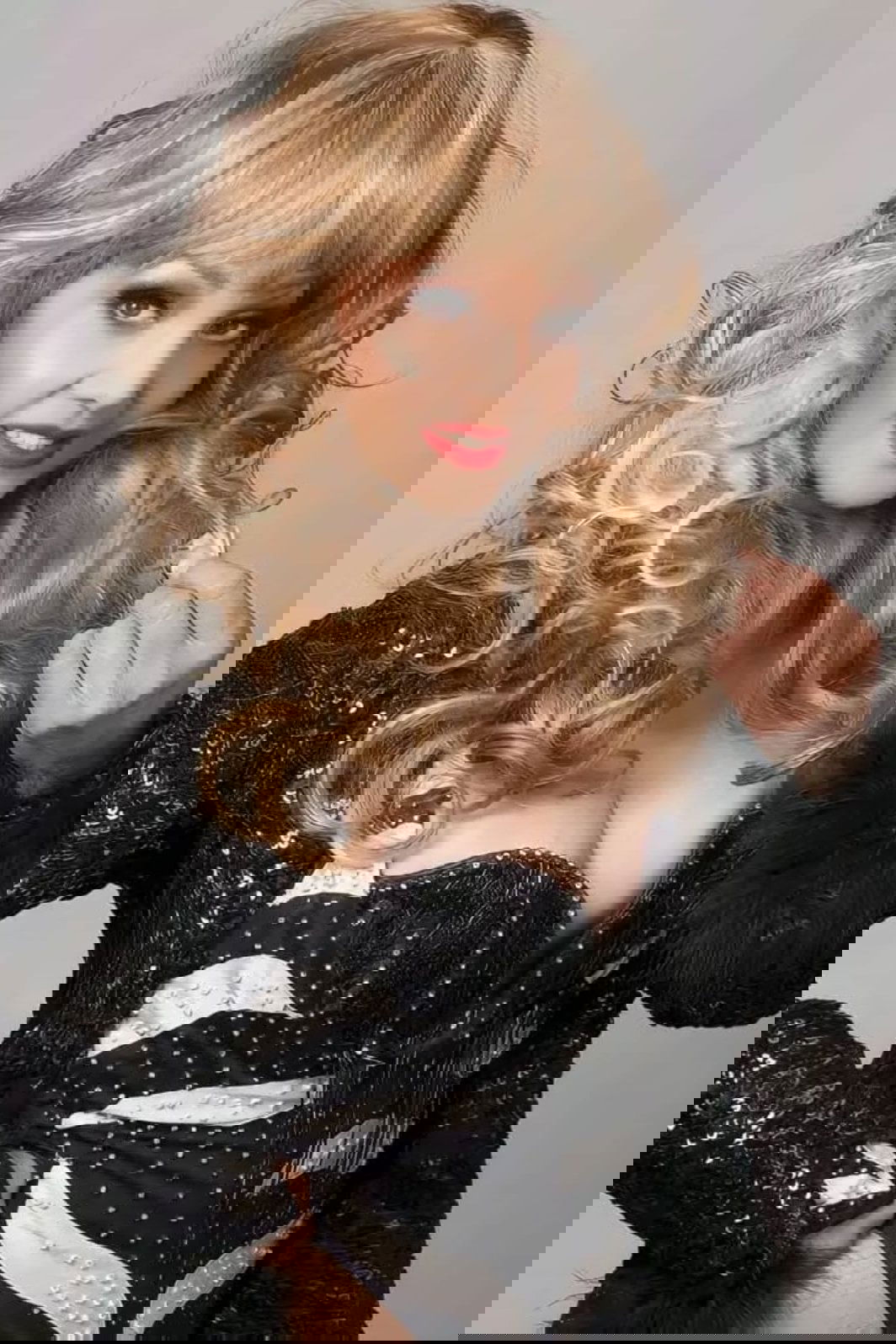 Grace Renat as Unknown role