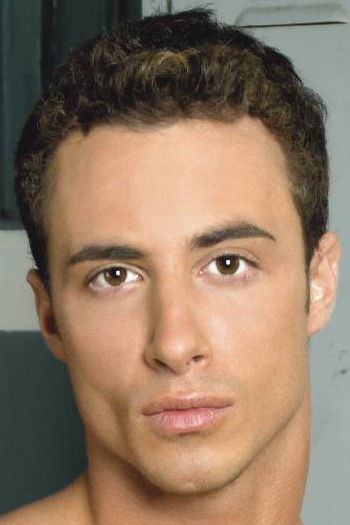 et billede af Tyler Gunn