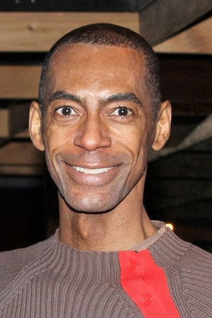 et billede af Russell B. Warfield