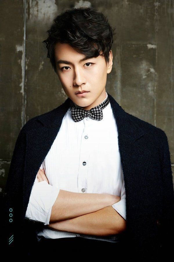 et billede af Wang Qing