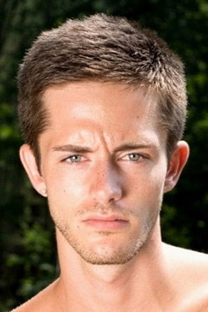 et billede af Bryce Acton