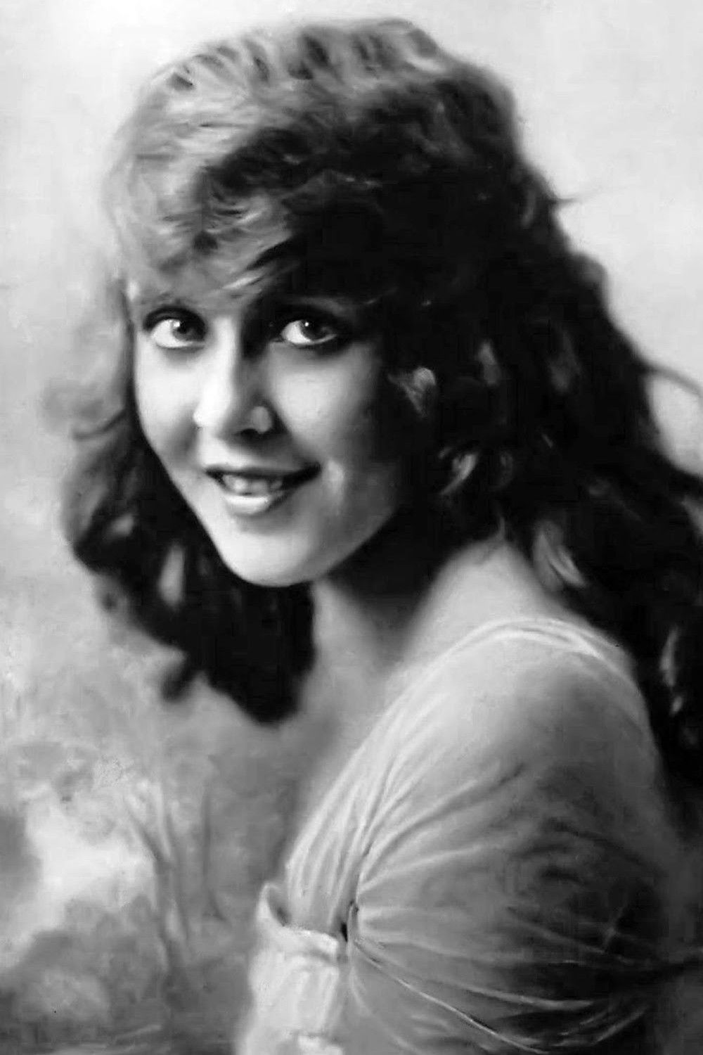 et billede af June Caprice