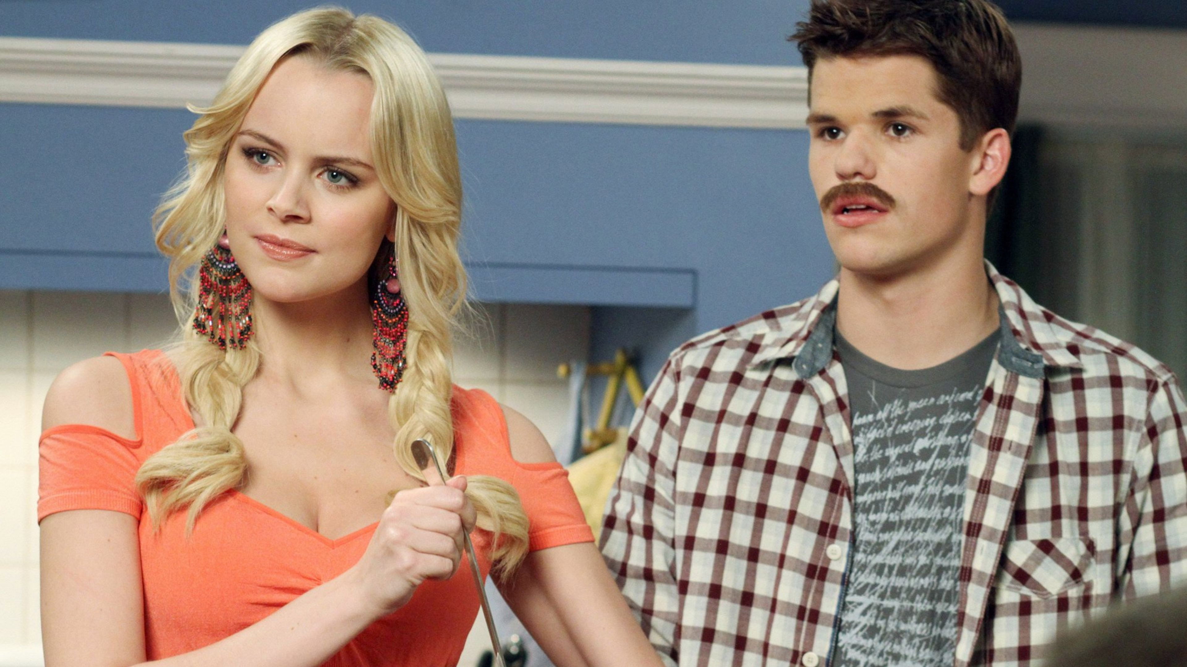 Desperate Housewives Season 6 :Episode 18  My Two Young Men