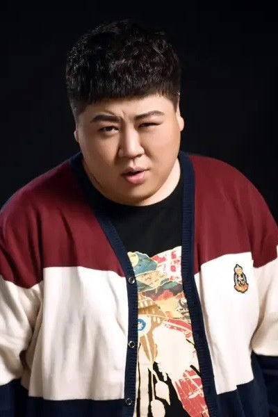 et billede af Shi Yaozhong