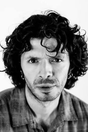 et billede af Raúl Villegas