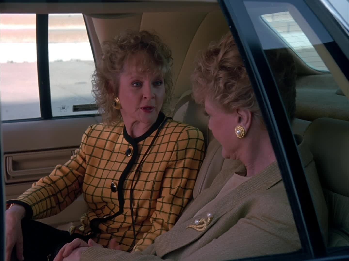 Murder, She Wrote Season 9 :Episode 15  The Petrified Florist