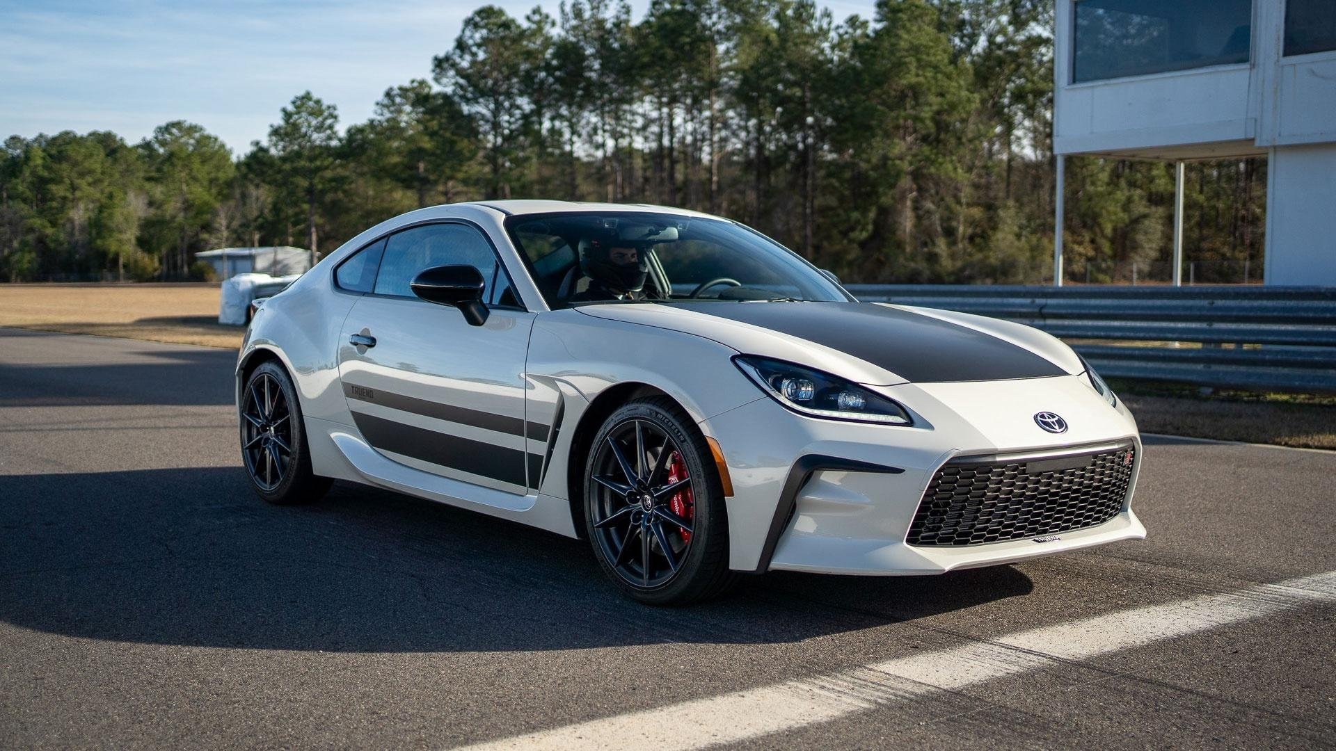 MotorWeek 43x32