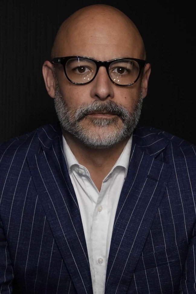 et billede af James Ashcroft