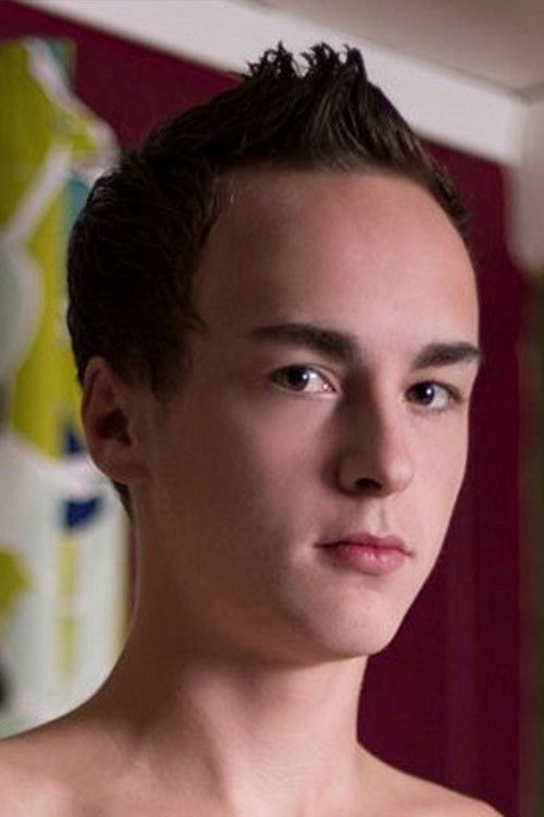 et billede af Ethan Hart