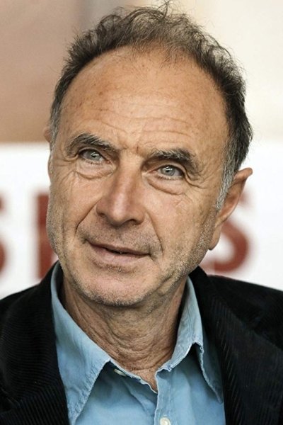 et billede af Yves Angelo