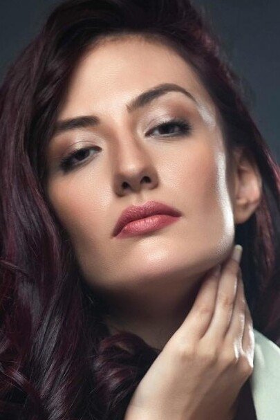 Breshna Khan's picture in the cast