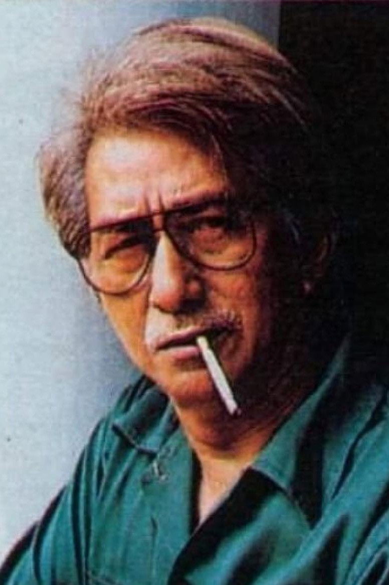 et billede af Teguh Karya