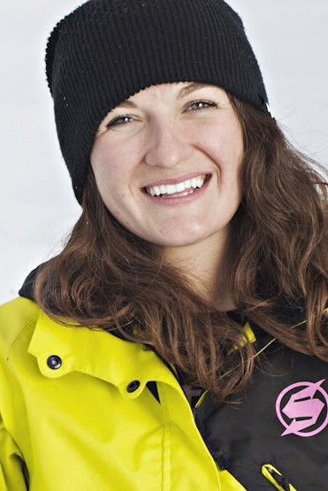 et billede af Carly Davis