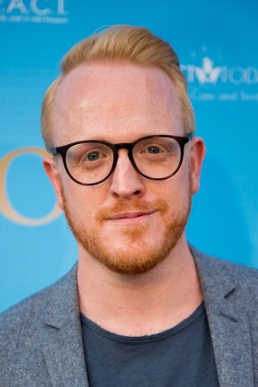 et billede af Owain Rhys Davies