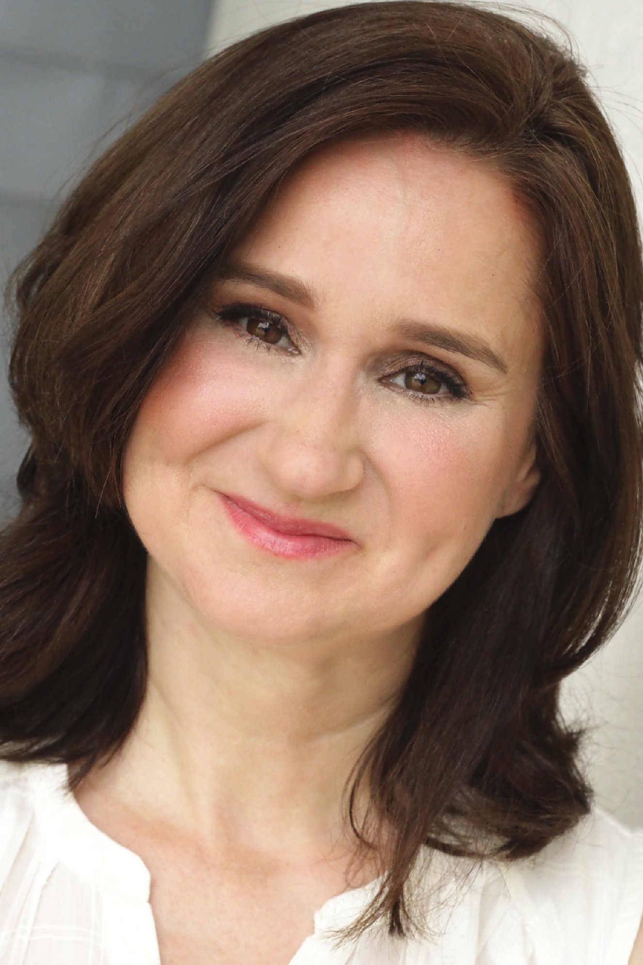 Laura Galt's picture in the cast